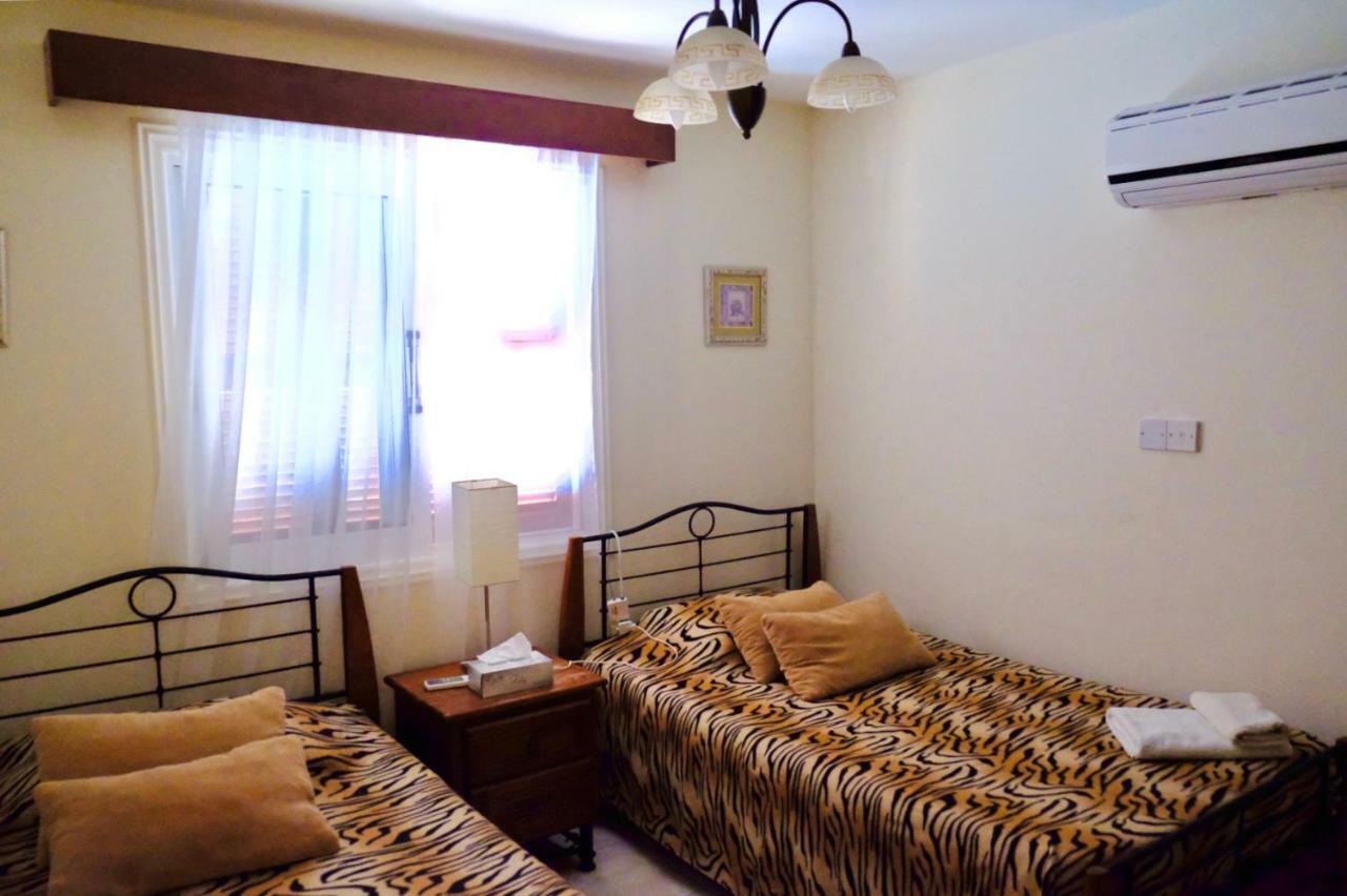 Villa On The First Line Peyia Esterno foto